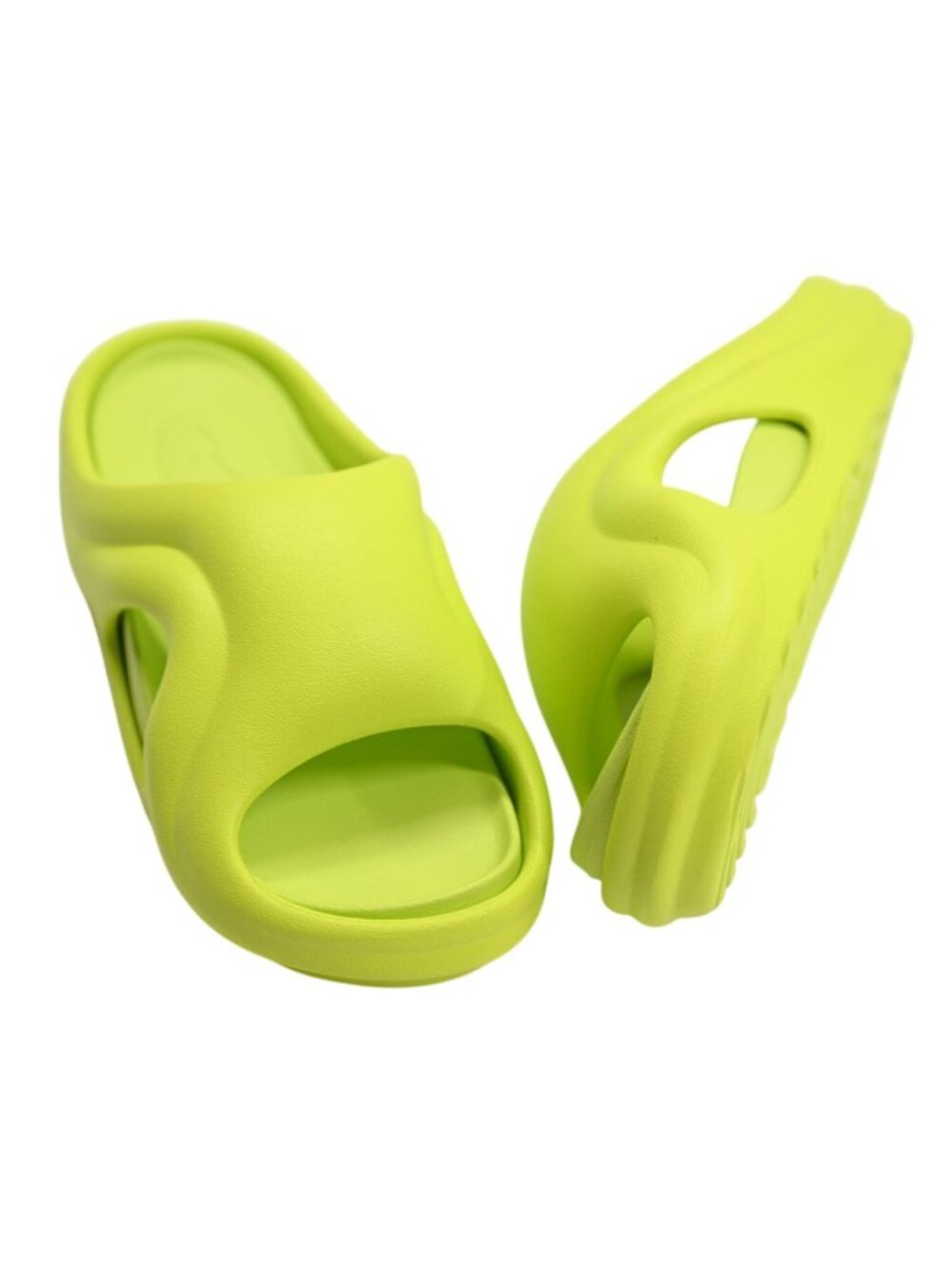 SKYLRK Beach Slide in Fizz